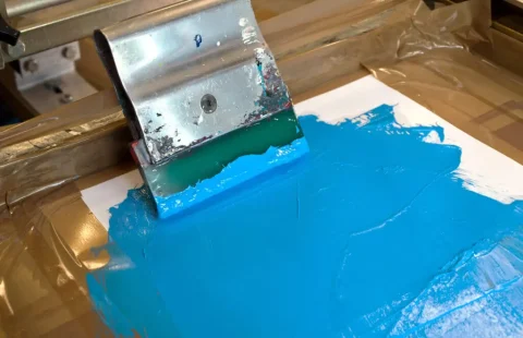 serigrafi baskıda kurutma sistemleri için rayk kurutma rafında boya kurutma işlemi