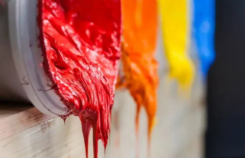 Çift komponent serigrafi mürekkebi ve sertleştiricinin baskı öncesi hazırlanması